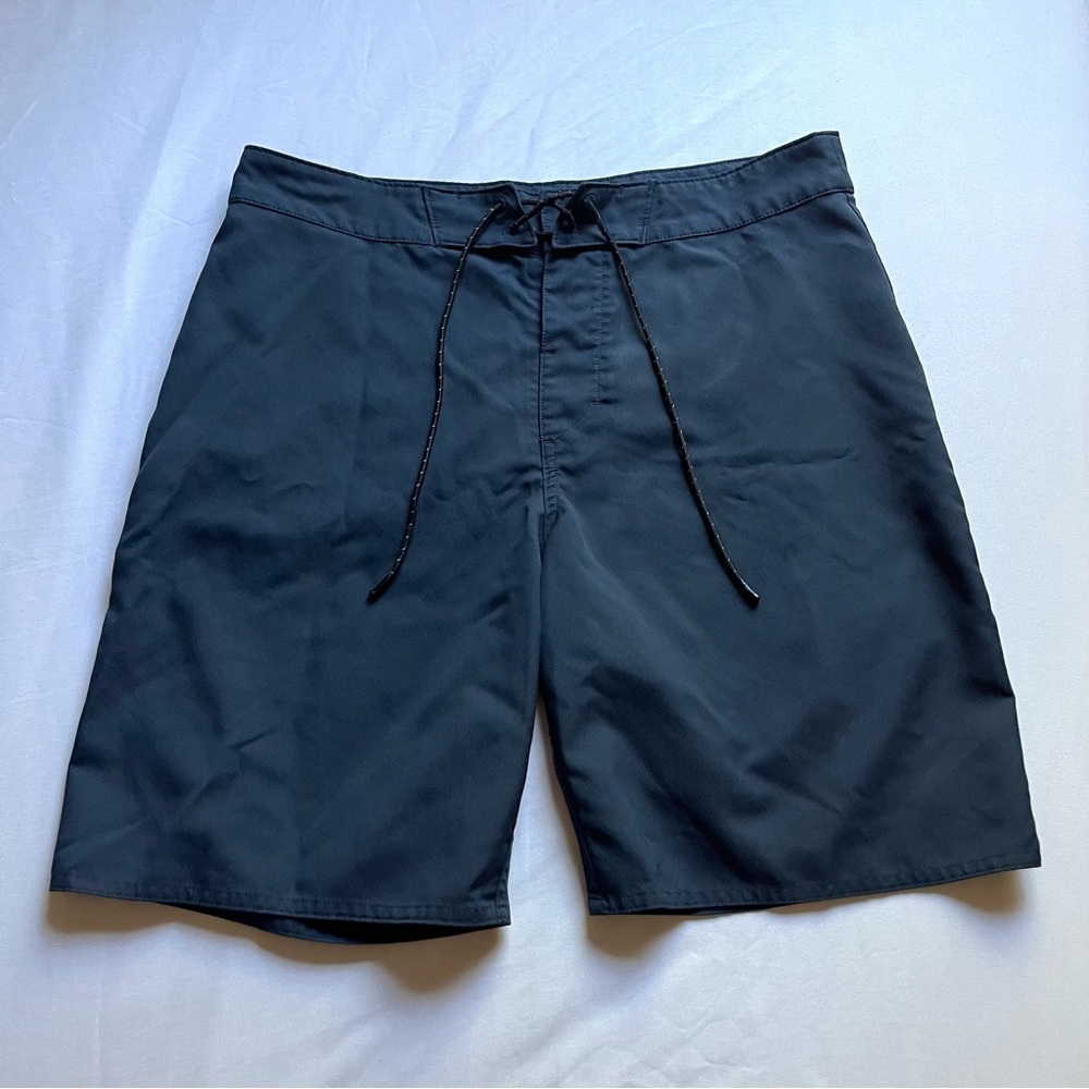 OUTERKNOWN navy blue drawstring waist shorts